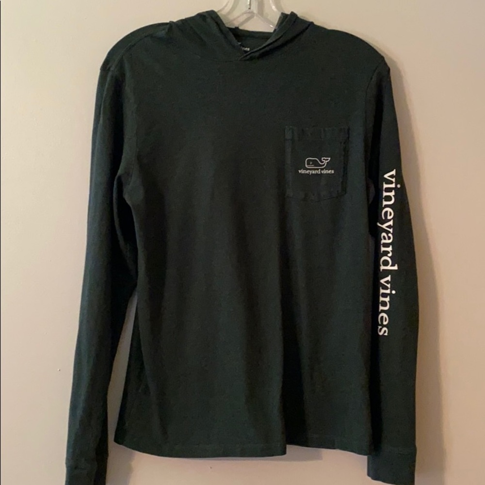 Vineyard Vines hooded T-shirt